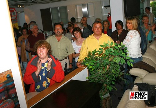 Derschlag Rund 200 Besucher bei der Neueröffnung von