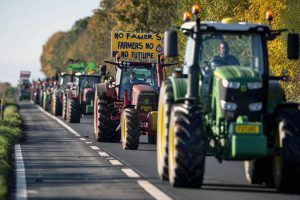 siegen bauernproteste ntoi treckendemo bauern verkehrsstoerungen